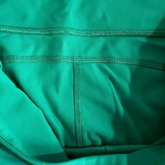 Lululemon Women’s Mint Green Flare Leggings – Size 12 ✨ Good Condition ✨ - Picture 4 of 6
